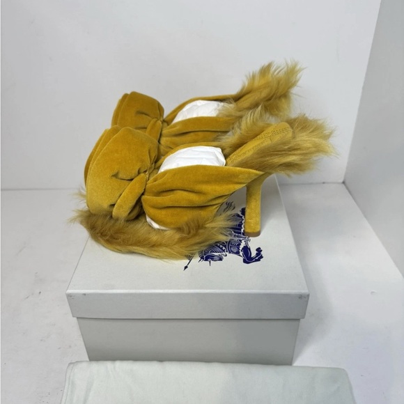 $1190 Burberry Womens Step Rose Velvet Heeled Sandals Brand New Sz 35.5/5.5 - Picture 3 of 6